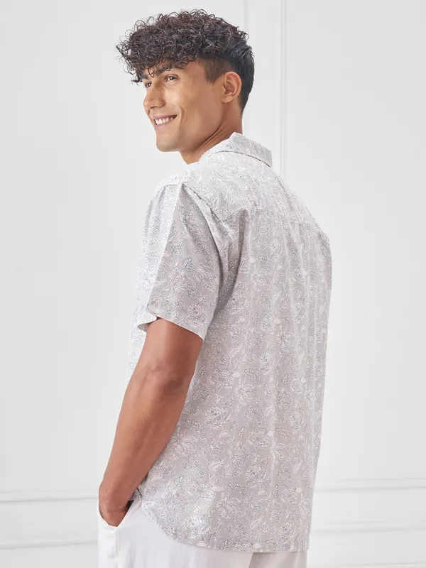 Highlander Men Grey Printed Relaxed Fit Casual Shirt