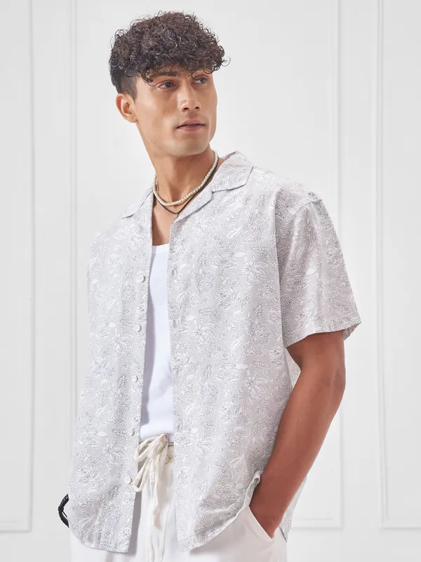 Highlander Men Grey Printed Relaxed Fit Casual Shirt