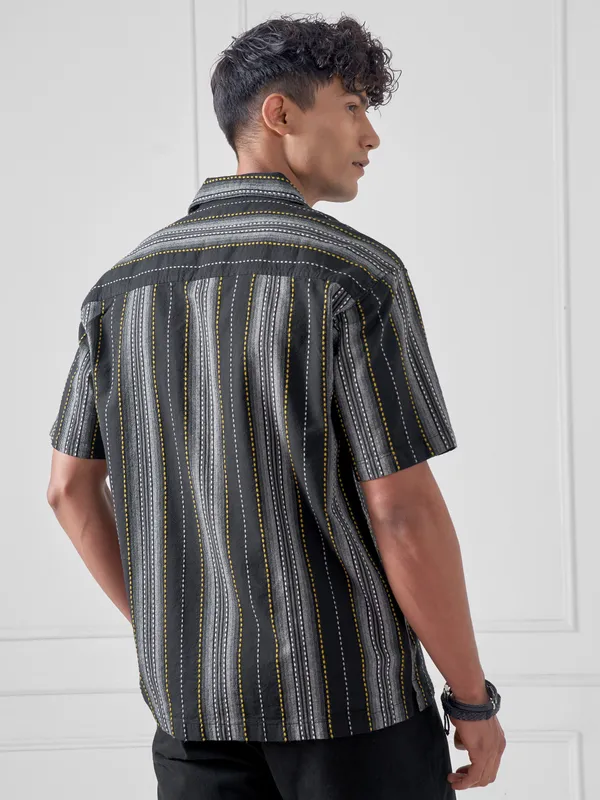 Highlander Men Black Striped Relaxed Fit Casual Shirt