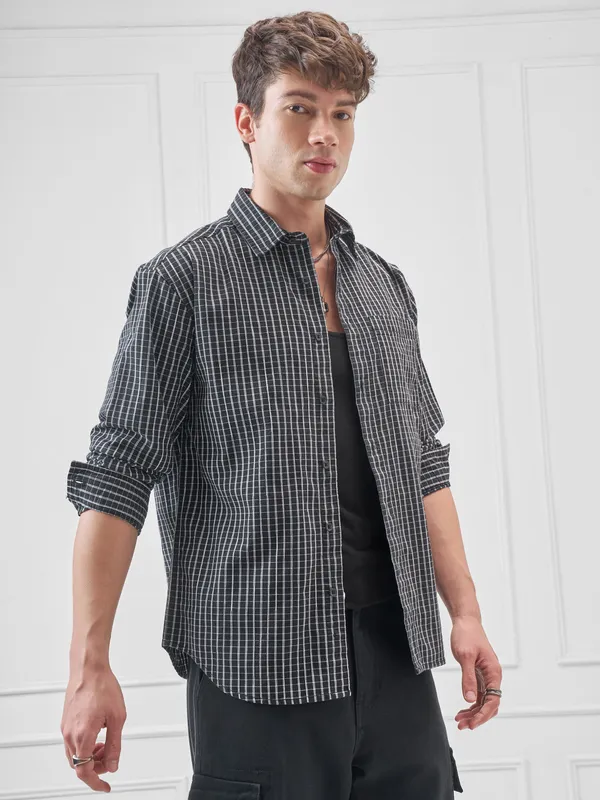 Highlander Men Black Checked Relaxed Fit Casual Shirt