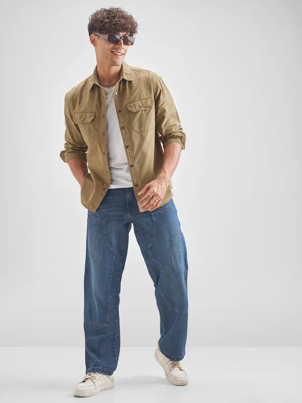 Highlander Men Brown Solid Relaxed Fit Casual Shirt