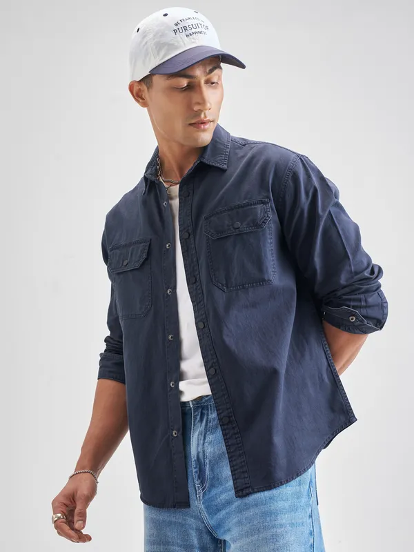 Highlander Men Navy Blue Solid Relaxed Fit Casual Shirt