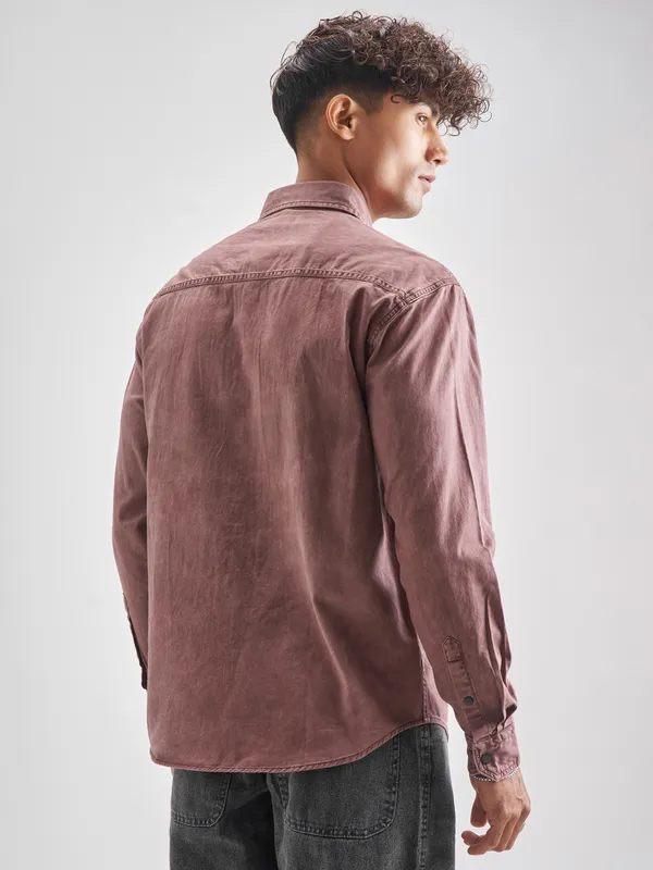 Highlander Men Burgundy Solid Relaxed Fit Casual Shirt