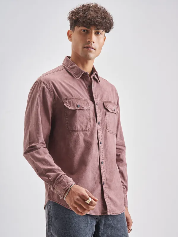 Highlander Men Burgundy Solid Relaxed Fit Casual Shirt
