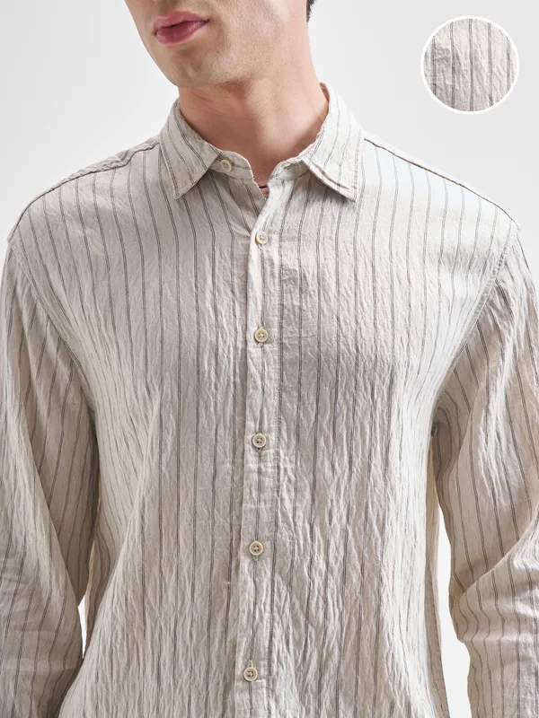 Highlander Men Cream Striped Relaxed Fit Casual Shirt