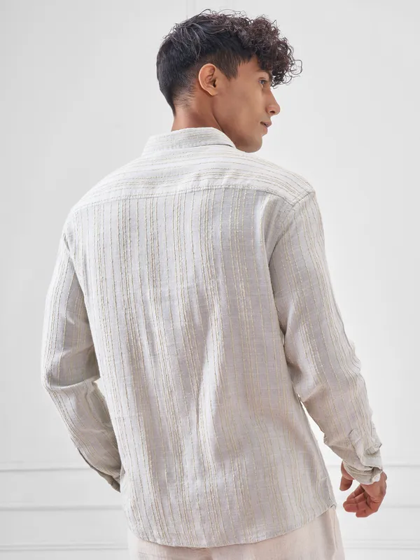 Highlander Men Grey Self Design Oversized Fit Casual Shirt