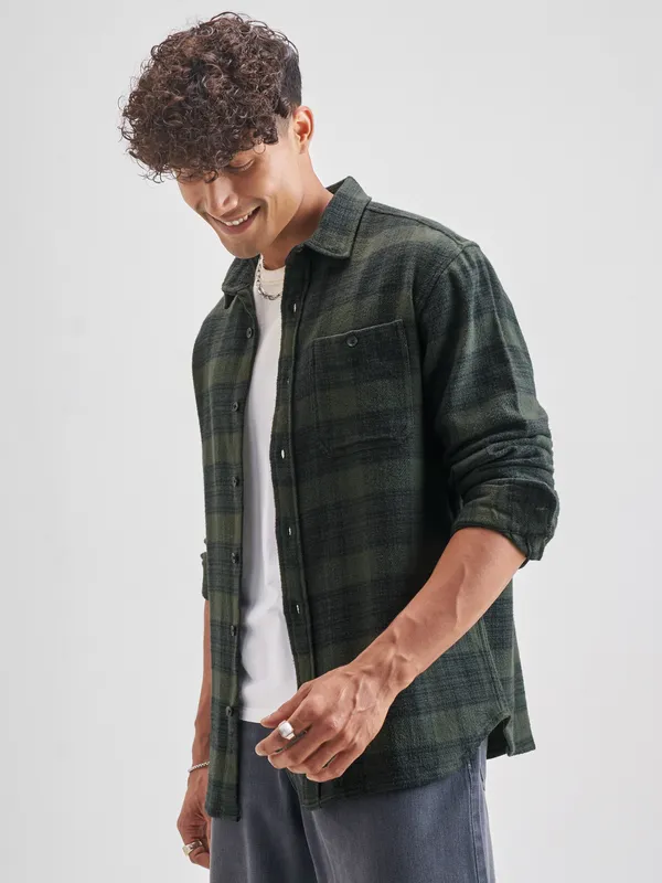 Highlander Men Olive Checked Relaxed Fit Casual Shirt