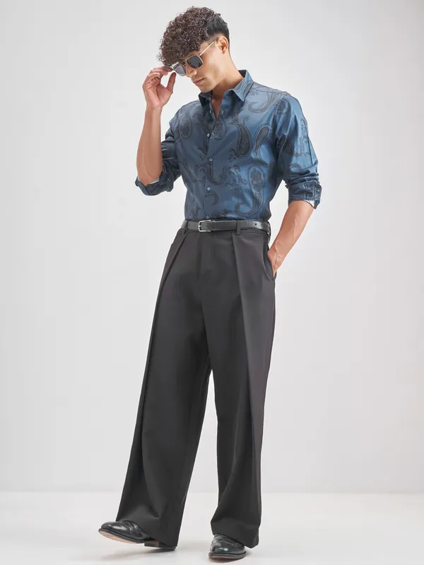 Highlander Men Blue Printed Slim Fit Casual Shirt