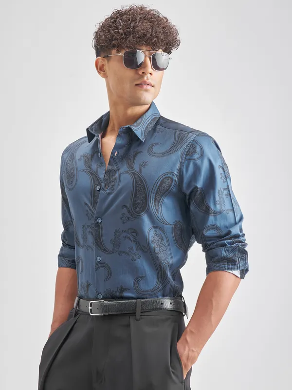 Highlander Men Blue Printed Slim Fit Casual Shirt