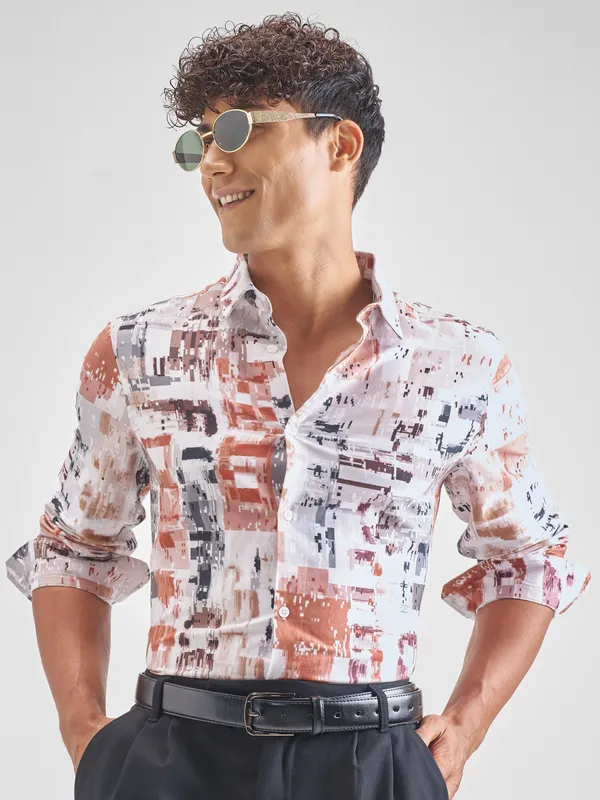 Highlander Men White Printed Relaxed Fit Casual Shirt