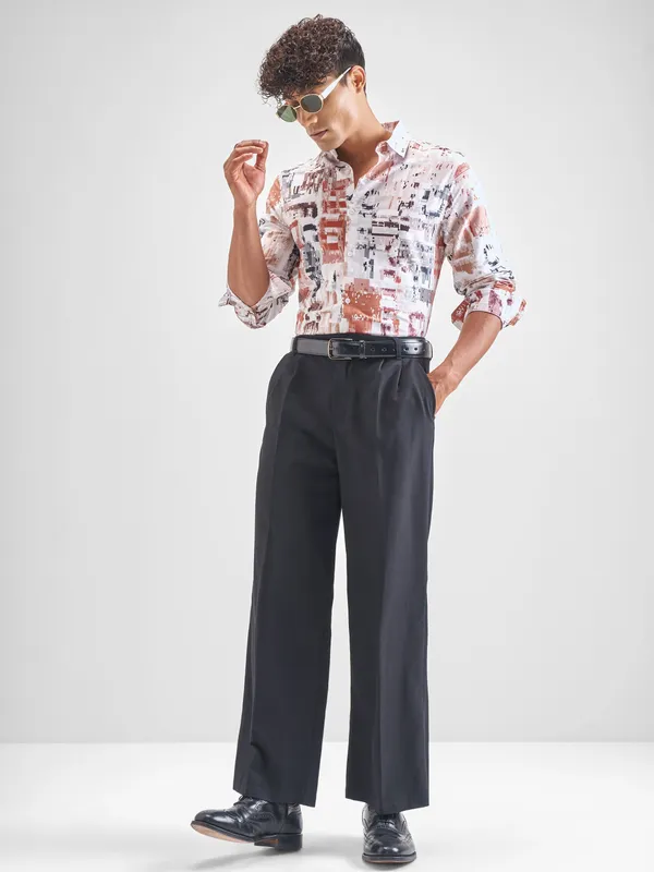 Highlander Men White Printed Relaxed Fit Casual Shirt