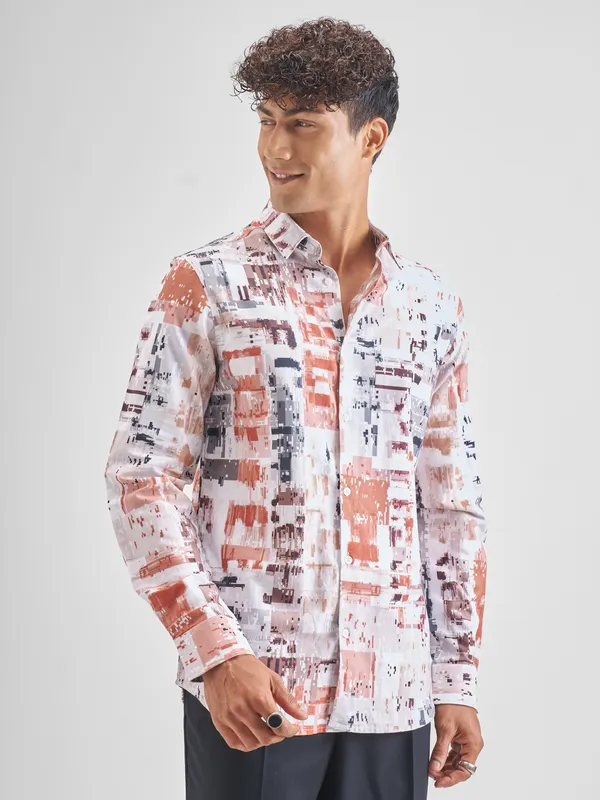 Highlander Men White Printed Relaxed Fit Casual Shirt