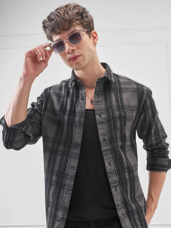 Highlander Men Grey Checked Relaxed Fit Casual Shirt