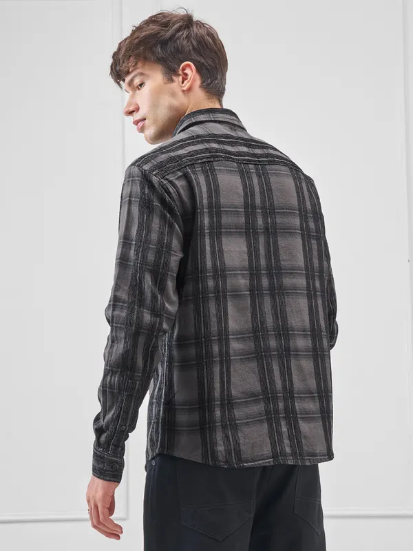Highlander Men Grey Checked Relaxed Fit Casual Shirt