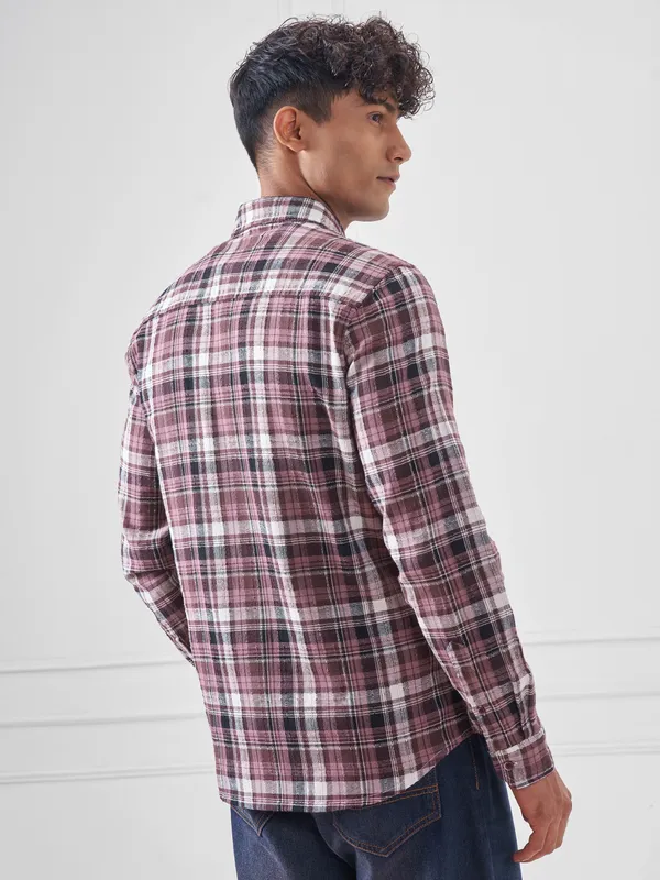 Highlander Men Pink Checked Slim Fit Casual Shirt