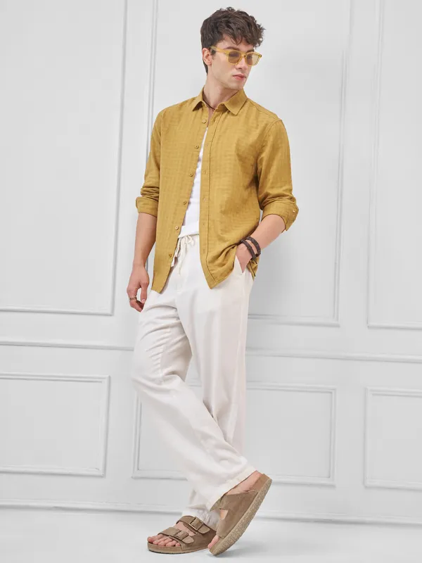 Highlander Men Mustard Self Design Relaxed Fit Casual Shirt