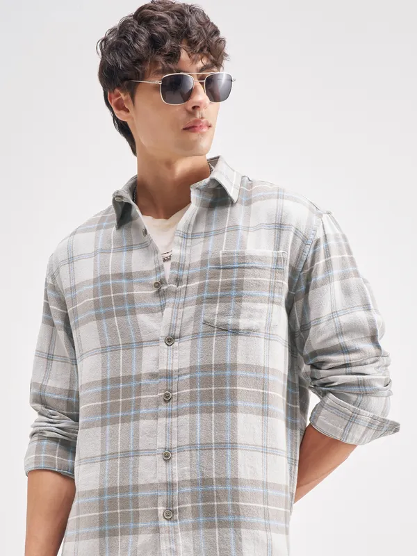 Highlander Men Grey Checked Relaxed Fit Casual Shirt