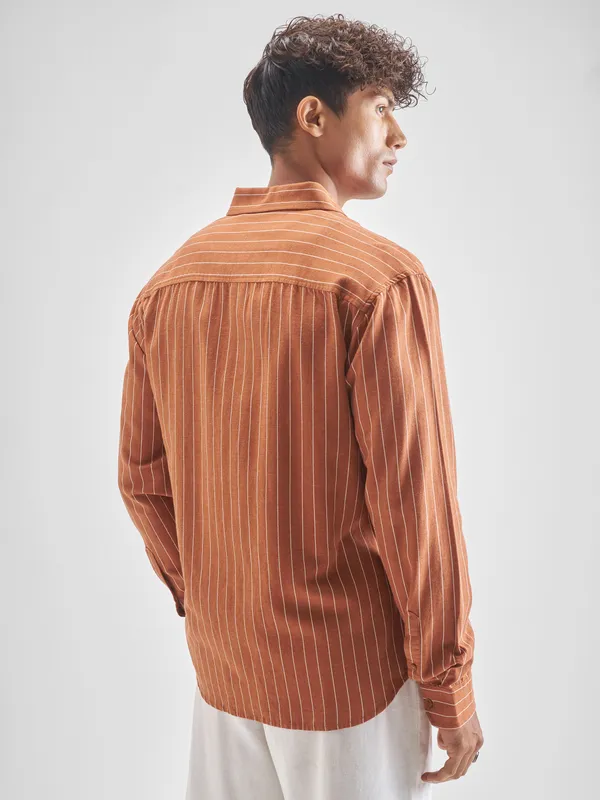 Men Regular Fit Casual Shirt