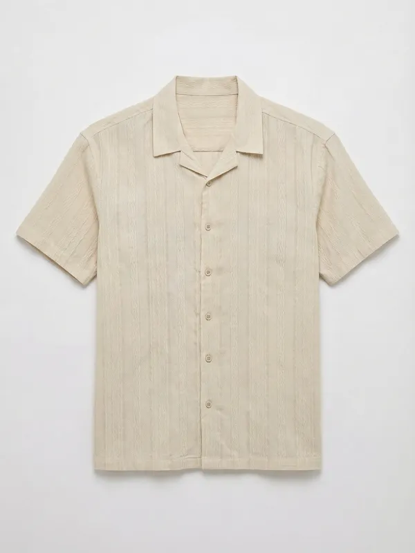 Highlander Men Cream Self Design Relaxed Fit Casual Shirt