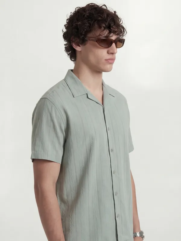 Highlander Men Green Self Design Relaxed Fit Casual Shirt