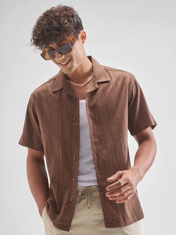 Highlander Men Brown Self Design Relaxed Fit Casual Shirt