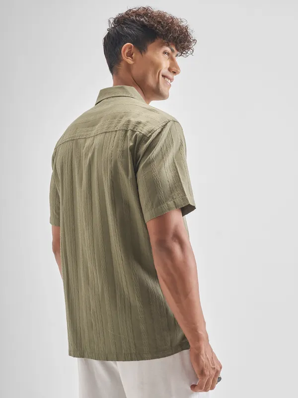 Highlander Men Olive Self Design Relaxed Fit Casual Shirt