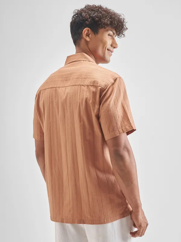 Highlander Men Peach Self Design Relaxed Fit Casual Shirt