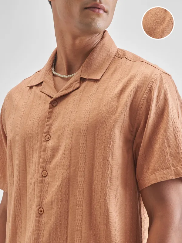 Highlander Men Peach Self Design Relaxed Fit Casual Shirt