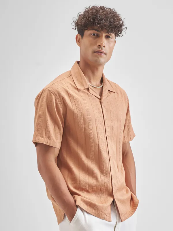 Highlander Men Peach Self Design Relaxed Fit Casual Shirt