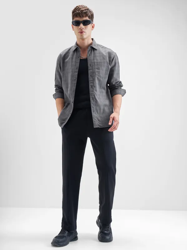 Highlander Men Grey Checked Relaxed Fit Casual Shirt