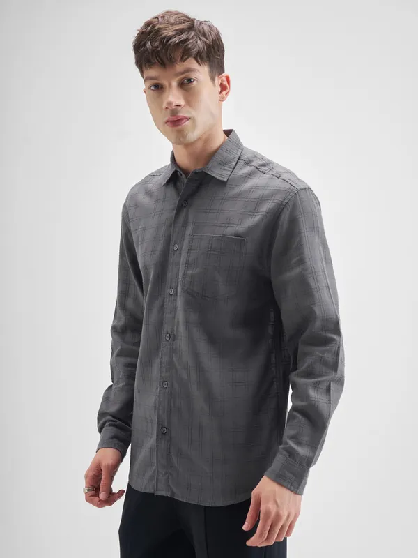 Highlander Men Grey Checked Relaxed Fit Casual Shirt