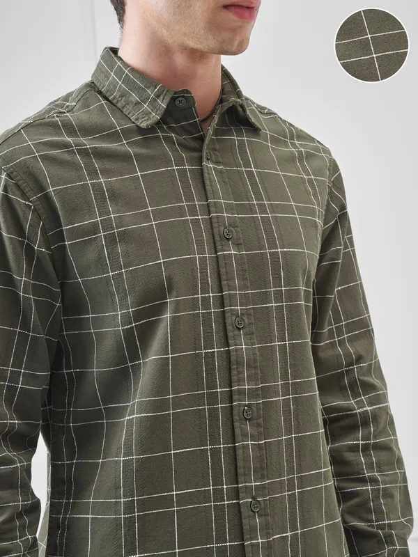 Highlander Men Olive Checked Relaxed Fit Casual Shirt