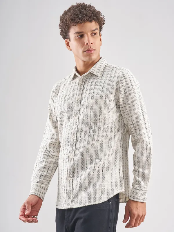 Highlander Men Cream Striped Slim Fit Casual Shirt