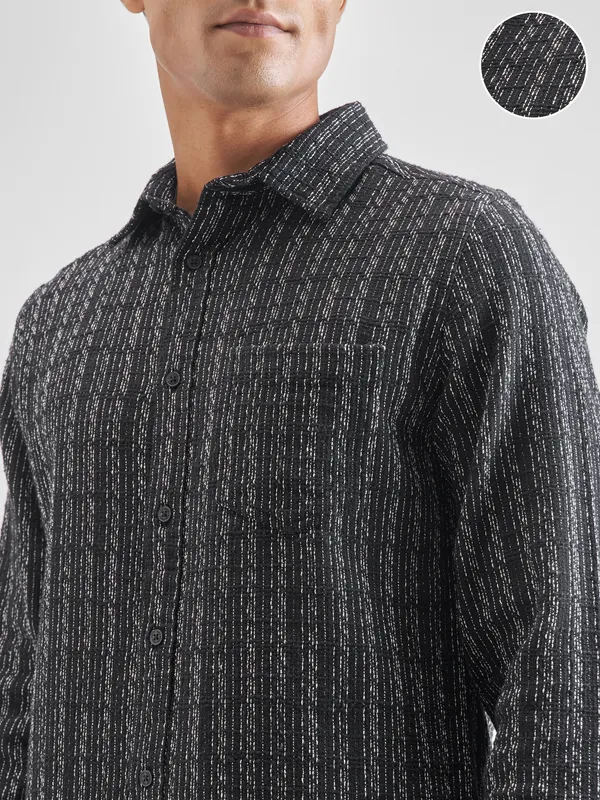 Highlander Men Black Striped Slim Fit Casual Shirt