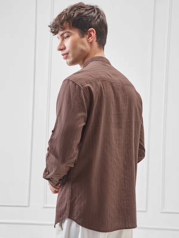 Highlander Men Brown Striped Relaxed Fit Casual Shirt