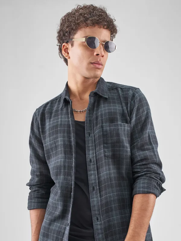 Men Slim Fit Casual Shirt