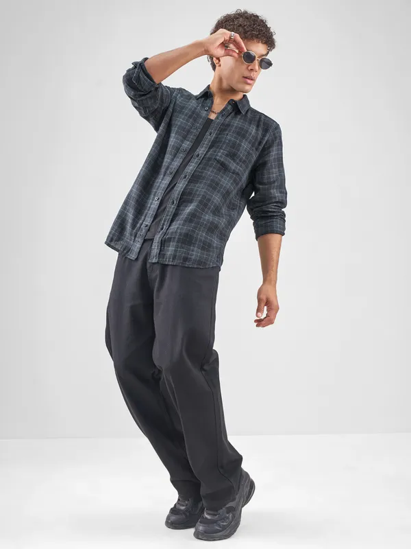 Men Slim Fit Casual Shirt