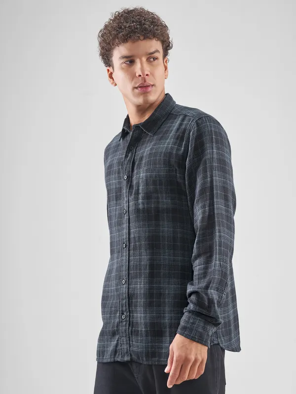 Men Slim Fit Casual Shirt