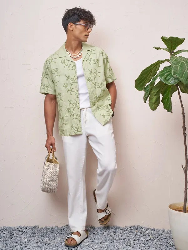 Highlander Men Green Embroidered Relaxed Fit Casual Shirt