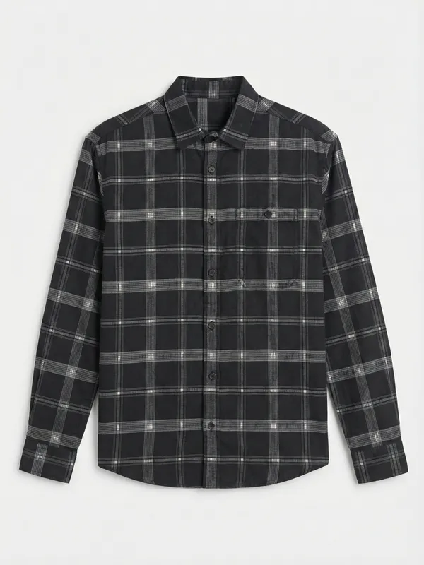 Highlander Men Black Checked Relaxed Fit Casual Shirt