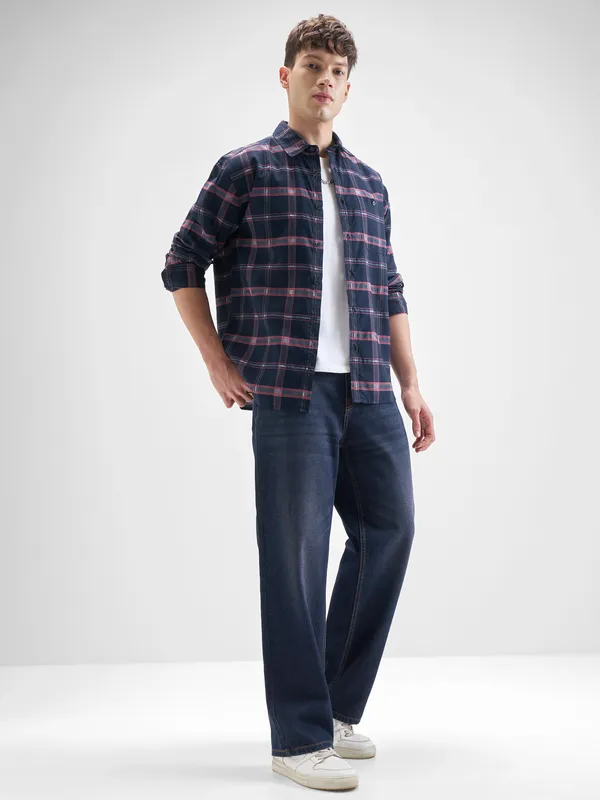 Highlander Men Navy Blue Checked Relaxed Fit Casual Shirt
