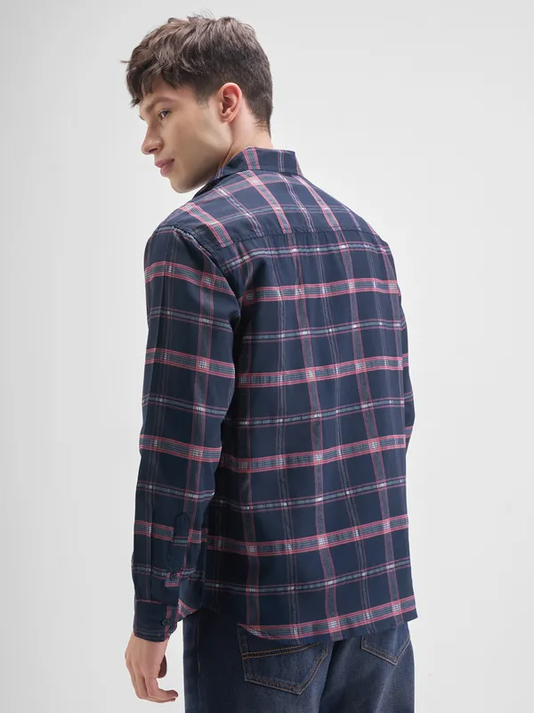 Highlander Men Navy Blue Checked Relaxed Fit Casual Shirt
