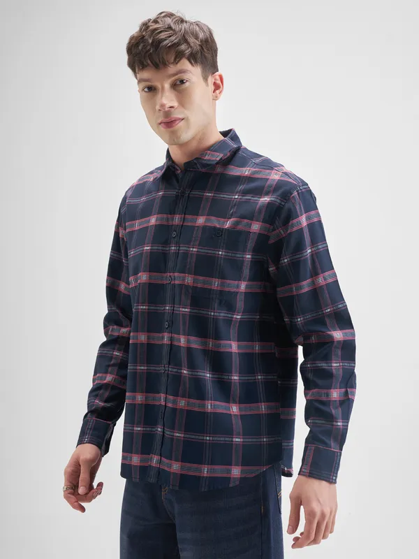 Highlander Men Navy Blue Checked Relaxed Fit Casual Shirt