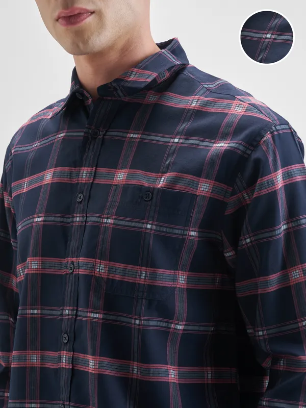 Highlander Men Navy Blue Checked Relaxed Fit Casual Shirt