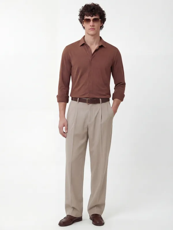 Highlander Men Brown Solid Slim Fit Casual Shirt