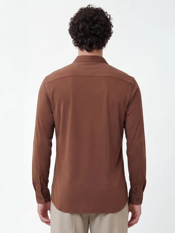 Highlander Men Brown Solid Slim Fit Casual Shirt