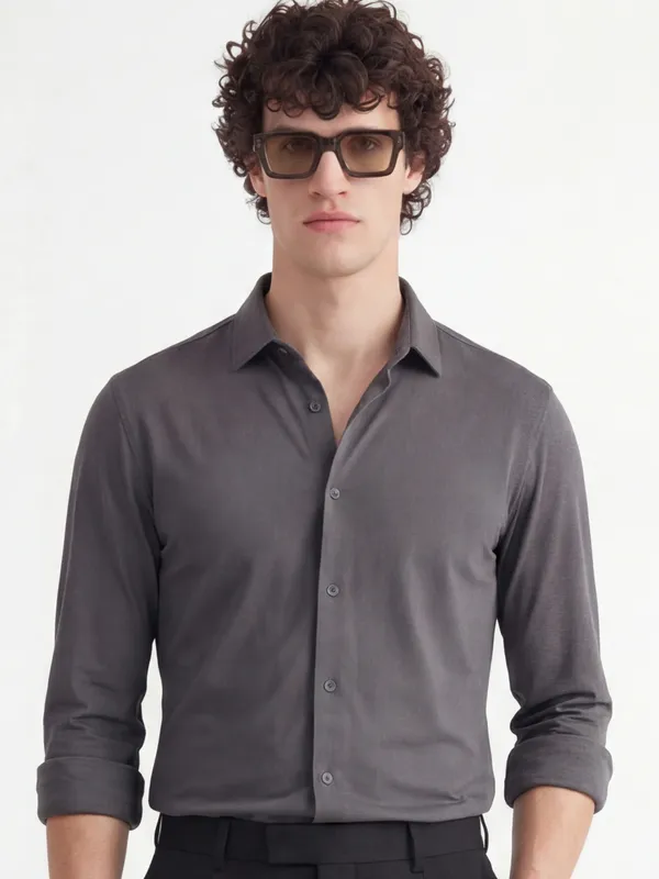 Highlander Men Grey Solid Slim Fit Casual Shirt