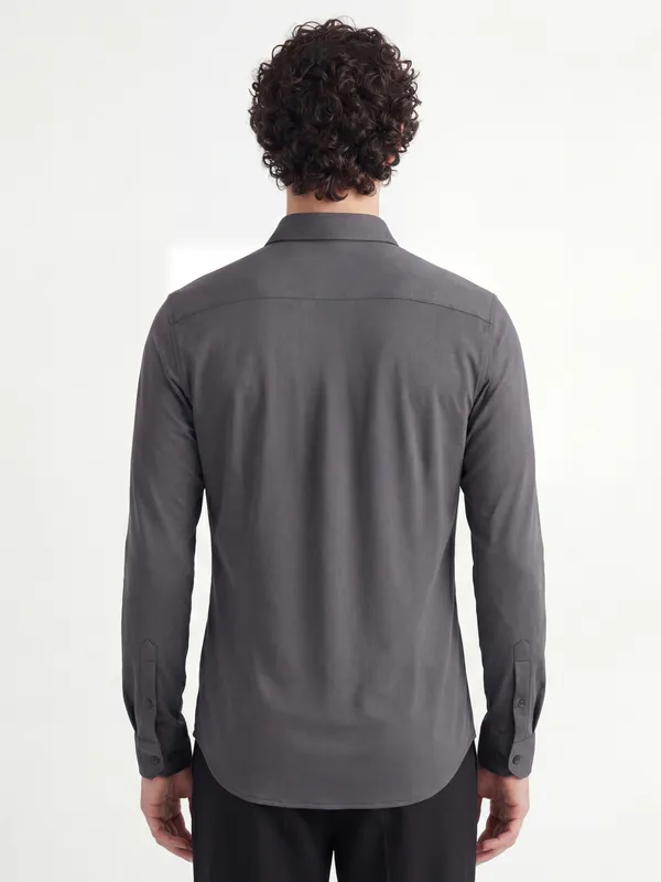 Highlander Men Grey Solid Slim Fit Casual Shirt