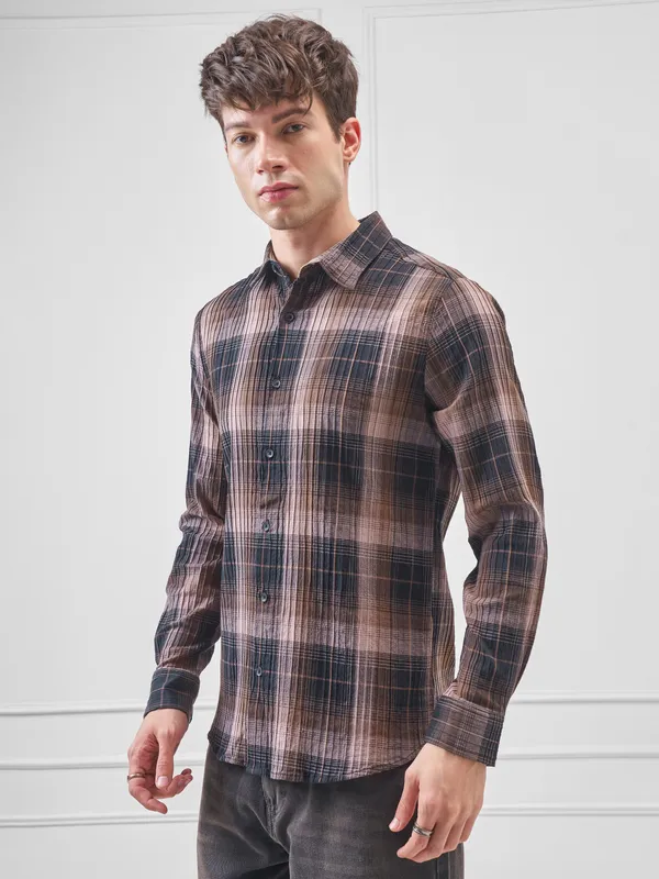 Highlander Men Pink Checked Slim Fit Casual Shirt