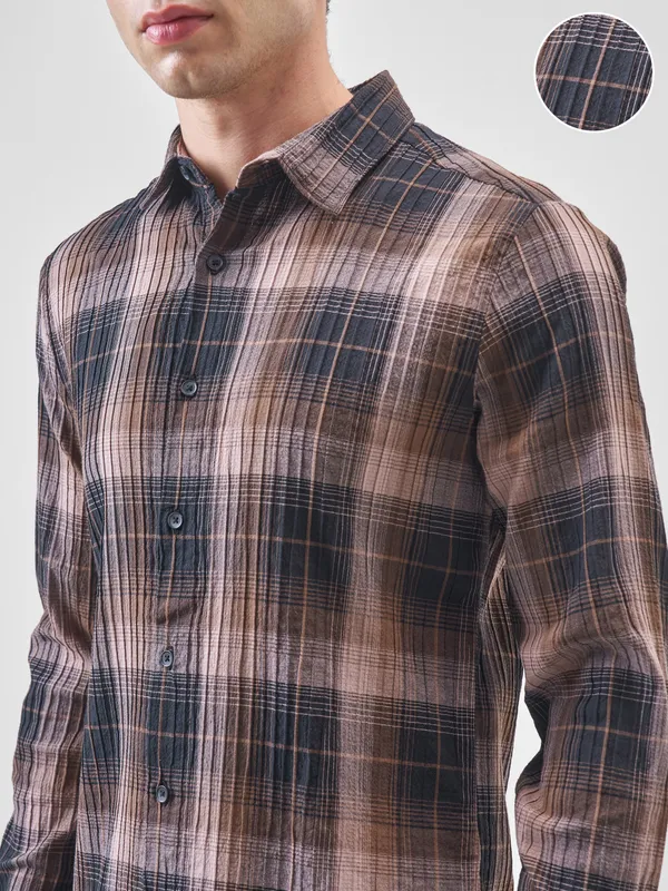 Highlander Men Pink Checked Slim Fit Casual Shirt